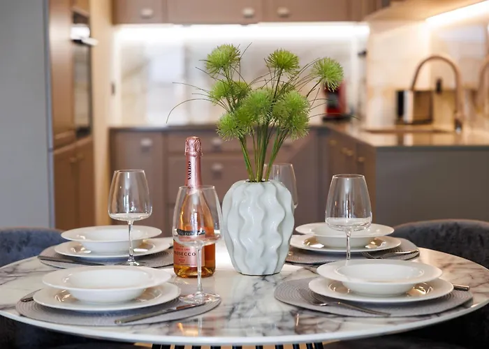 Amores Luxury By Belmont Realty 公寓 *