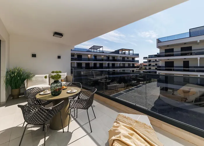 Amores Luxury By Belmont Realty 公寓