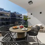 شقة Luxury Private Residence Zadar With Terrace & Garage Parking - Quiet Boutique Stay For Couples زادار