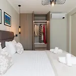 아파트 Luxury Private Residence Zadar With Terrace & Garage Parking - Quiet Boutique Stay For Couples 자다르