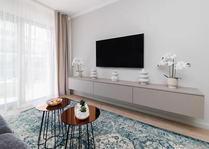 Amores Luxury By Belmont Realty * Zára